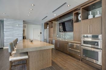 Amenities-modern, gourmet kitchen